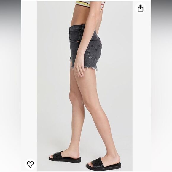 EXCELLENT CONDITION LEVI’S 501 GRAY BUTTONFLY HI-RISE 2-/2” DENIM SHORTS SIZE 28 - Picture 3 of 13